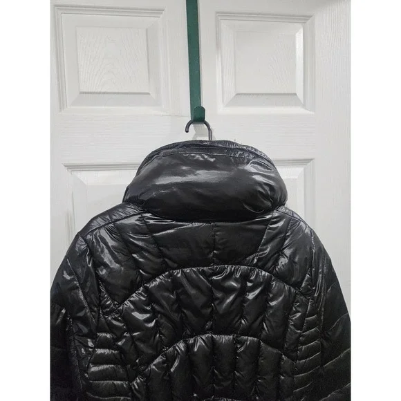 Karl Lagerfeld Paris Womens Black Quilted Puffer Jacket Gold Hardware Large - Picture 6 of 6